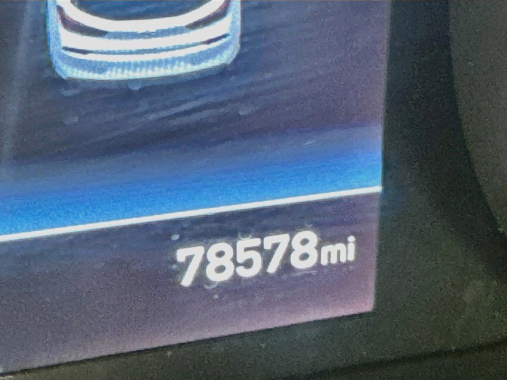 Used 2018 Hyundai Elantra GT Sport w/ Sport Tech Package 04 FWD image 12