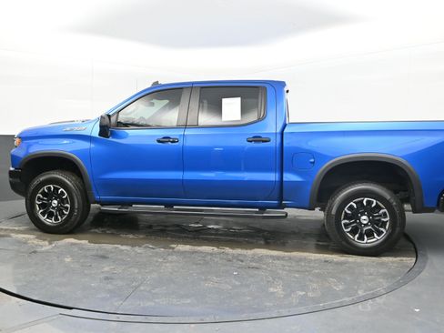 Used 2022 Chevrolet Silverado 1500 ZR2 image 7