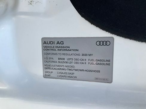Used 2020 Audi Q5 e Premium w/ Convenience Package image 14