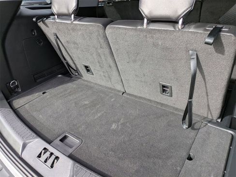 Used 2023 Ford Explorer XLT w/ Equipment Group 202A image 29