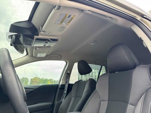 Used 2025 Subaru Outback Premium w/ Popular Package #1A AWD/4WD image 21