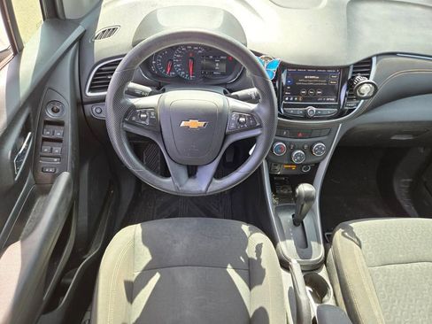 Used 2020 Chevrolet Trax LS w/ Tint and Cruise Package AWD/4WD image 7
