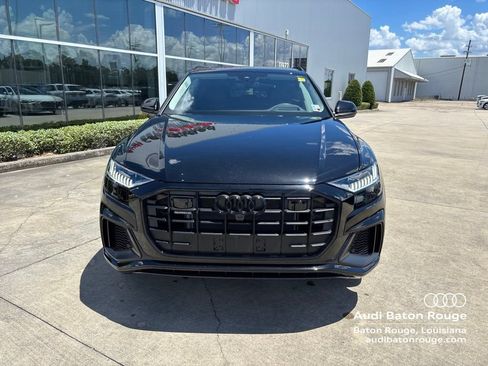 Used 2023 Audi Q8 Prestige w/ Prestige Package AWD/4WD image 2