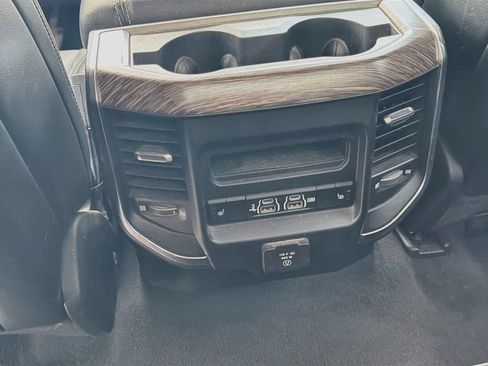 Used 2019 RAM 1500 Laramie AWD/4WD image 29