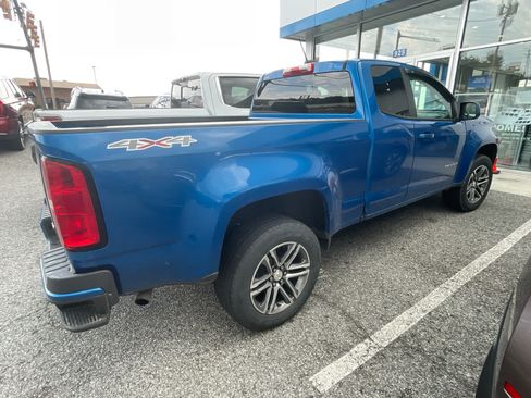 Used 2022 Chevrolet Colorado W/T w/ Custom Special Edition AWD/4WD image 3