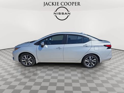 Certified 2025 Nissan Versa SV w/ Trunk Package FWD image 8