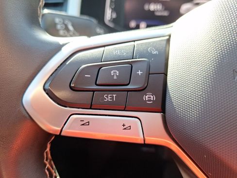 Used 2022 Volkswagen Atlas SE image 20