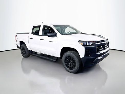 New 2026 Chevrolet Colorado W/T AWD/4WD image 2