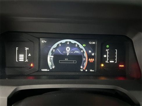 Used 2024 Toyota Tacoma SR image 12