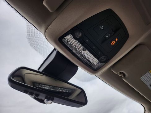 Used 2013 BMW 750Li image 21