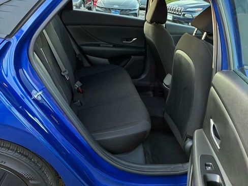 Used 2023 Hyundai Elantra SEL image 19