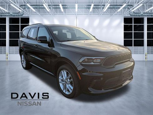 Used 2024 Dodge Durango GT RWD image 1