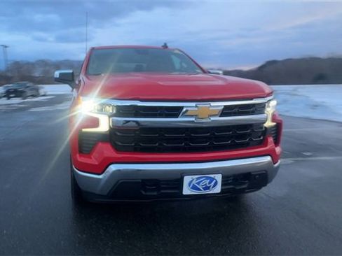 New 2026 Chevrolet Silverado 1500 LT image 3