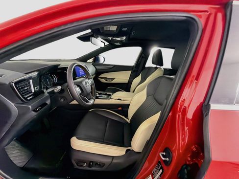 Used 2024 Lexus NX 250 FWD image 13