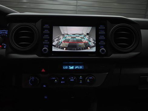 Used 2022 Toyota Tacoma SR AWD/4WD image 26