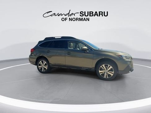 Used 2019 Subaru Outback 2.5i Limited AWD/4WD image 9