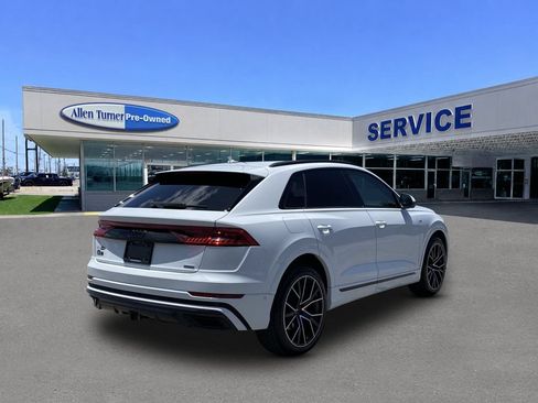 Used 2023 Audi Q8 Prestige w/ Prestige Package AWD/4WD image 8