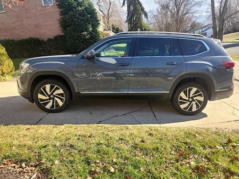 Certified 2025 Volkswagen Atlas SEL image 8