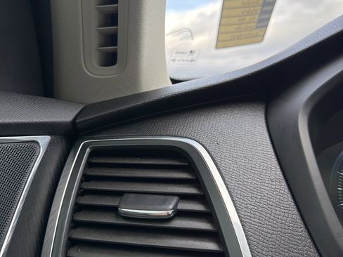 Used 2020 Volvo XC90 T5 Momentum w/ Protection Package Premier image 65