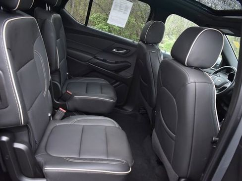 Used 2023 Chevrolet Traverse Premier w/ LPO, Floor Liner Package AWD/4WD image 18
