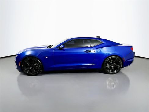 Used 2019 Chevrolet Camaro LT image 5
