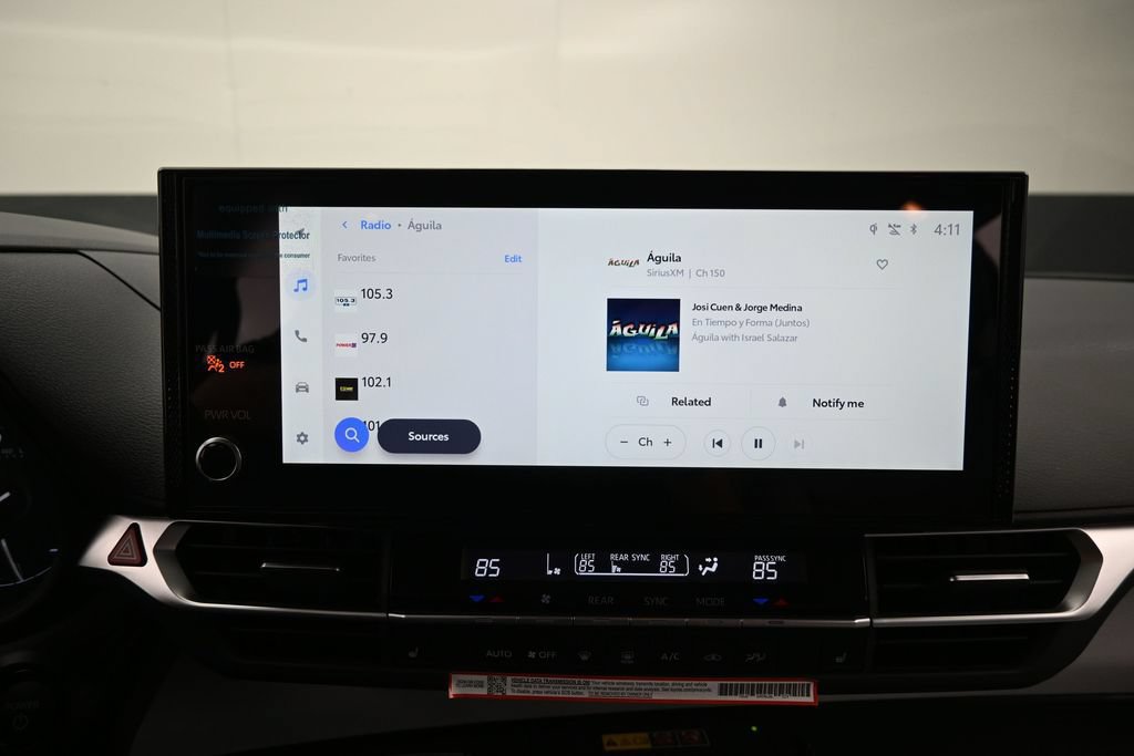 Used 2026 Toyota Sienna XLE FWD image 21