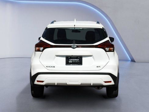 Used 2023 Nissan Kicks SR FWD image 6