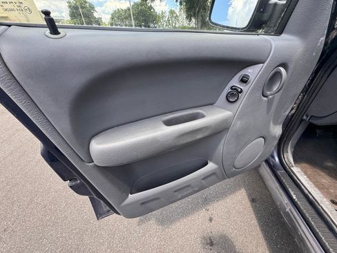 Used 2007 Jeep Liberty Sport RWD image 20