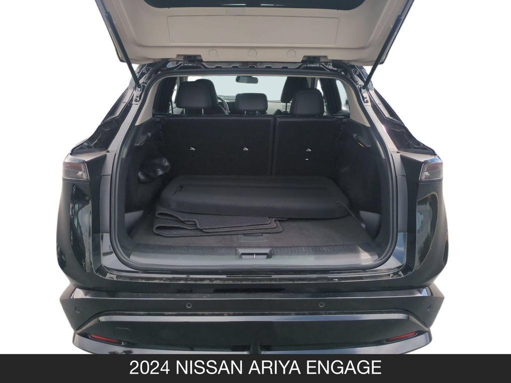Used 2024 Nissan Ariya AWD image 23