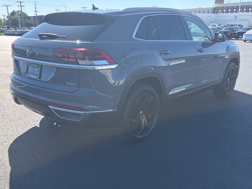 Certified 2022 Volkswagen Atlas Cross Sport SEL AWD/4WD image 6
