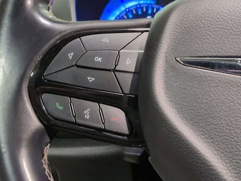 Used 2018 Chrysler Pacifica Touring Plus w/ S Appearance Package image 25