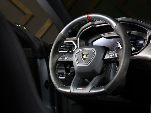 Used 2023 Lamborghini Urus Performante image 26