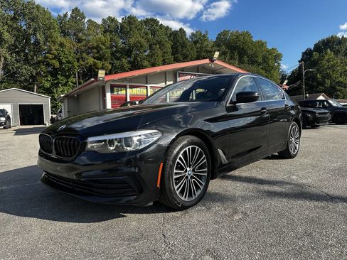 Used 2019 BMW 530i w/ Convenience Package image 2