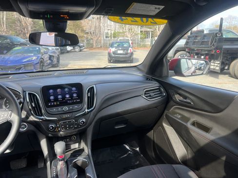 Certified 2024 Chevrolet Equinox RS AWD/4WD image 37