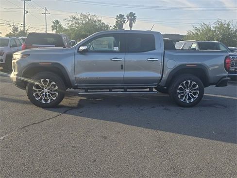 New 2026 GMC Canyon Denali image 8