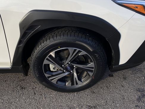 Used 2024 Subaru Crosstrek 2.0i Premium w/ Crosstrek Mirror Package image 28