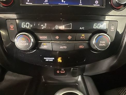 Used 2019 Nissan Rogue Sport SV w/ All-Weather Package AWD/4WD image 22