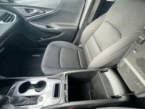 Used 2024 Chevrolet Malibu LT w/ Sport Edition image 23