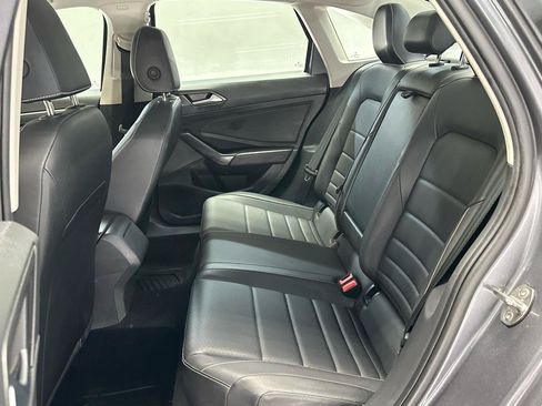 Used 2024 Volkswagen Jetta SE FWD image 14