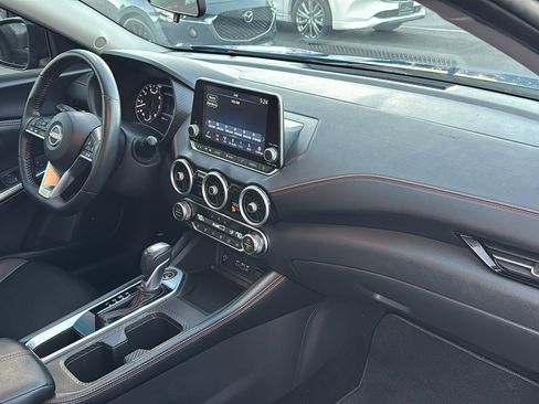 Used 2024 Nissan Sentra SR w/ SR Premium Package image 35