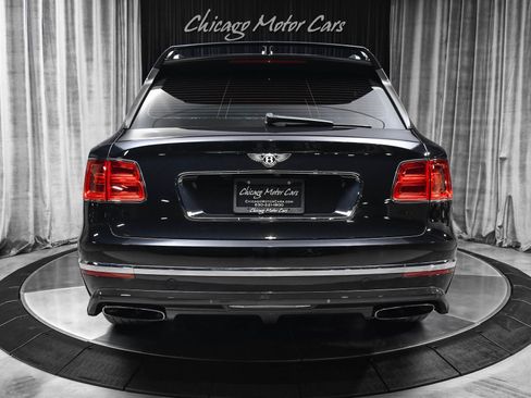 Used 2017 Bentley Bentayga AWD/4WD image 4