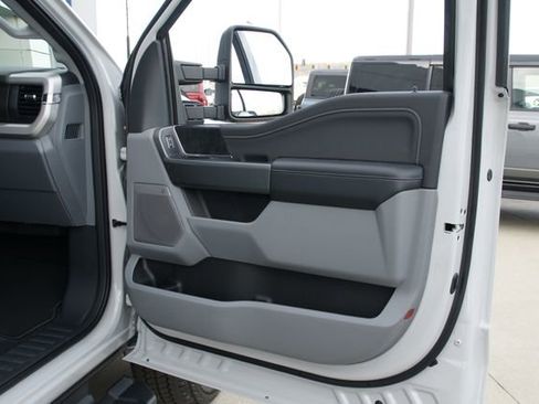 New 2026 Ford F350 XLT w/ XLT Premium Package image 39