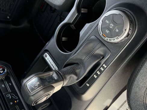 Used 2023 Ford Bronco 4-Door AWD/4WD image 21