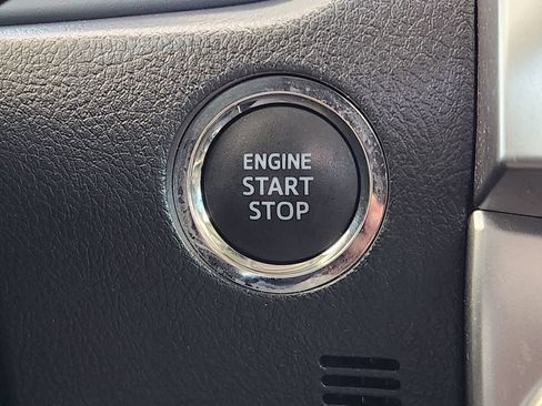 Used 2024 Toyota 4Runner Limited AWD/4WD image 22