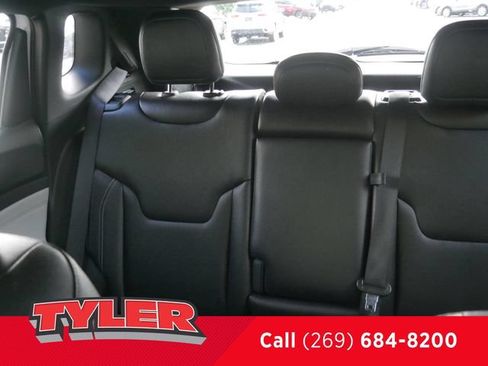 Certified 2025 Jeep Compass Limited AWD/4WD image 39