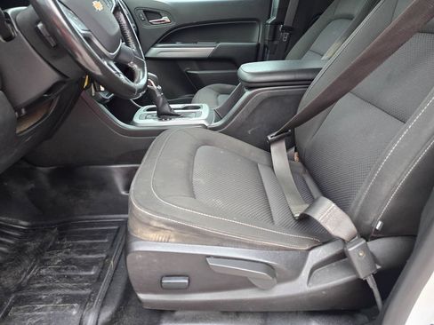 Used 2022 Chevrolet Colorado LT w/ Fleet Safety Package RWD image 10