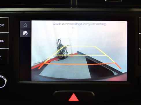 Used 2025 Kia Soul LX w/ LX Technology Package image 25