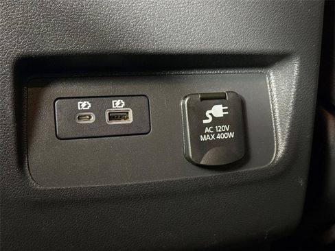 Used 2024 Nissan Frontier SV w/ SV Convenience Package AWD/4WD image 35