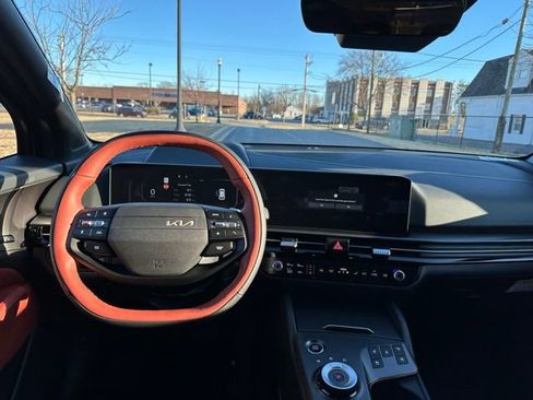 New 2026 Kia Sportage SX Prestige image 3