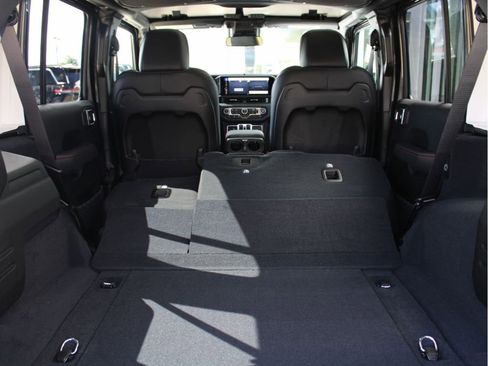 New 2025 Jeep Wrangler Rubicon image 30
